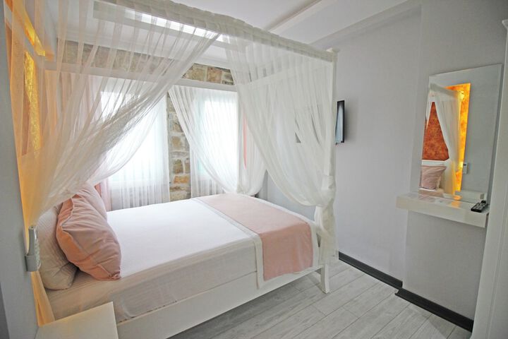 Room 21 of 54
