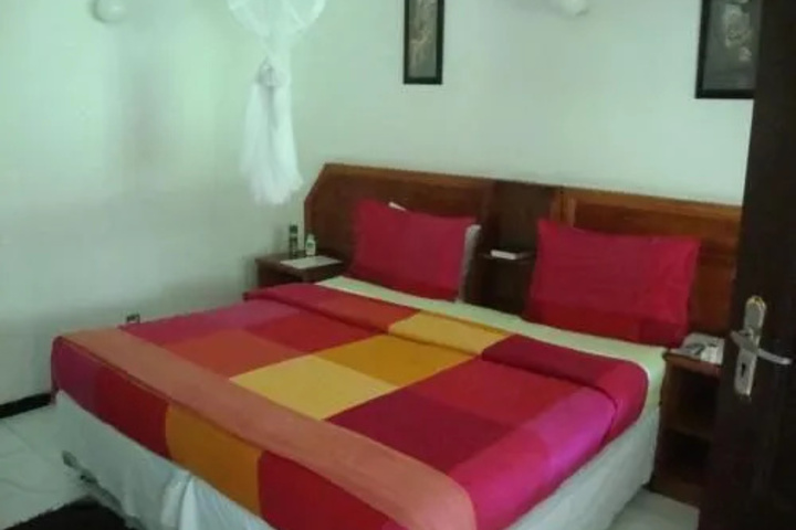 Room 2 of 15