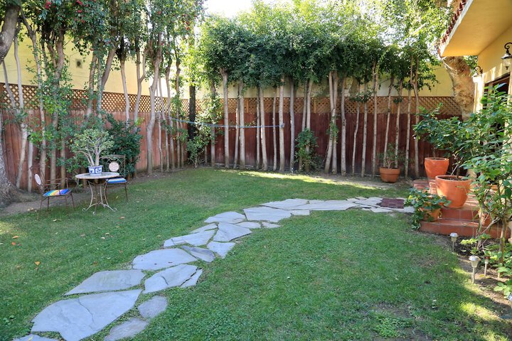 Property Grounds 18 of 25