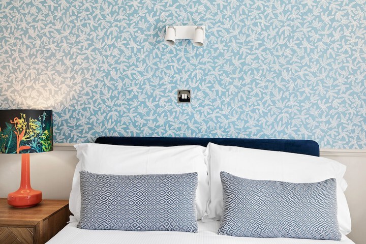 Room 10 of 70