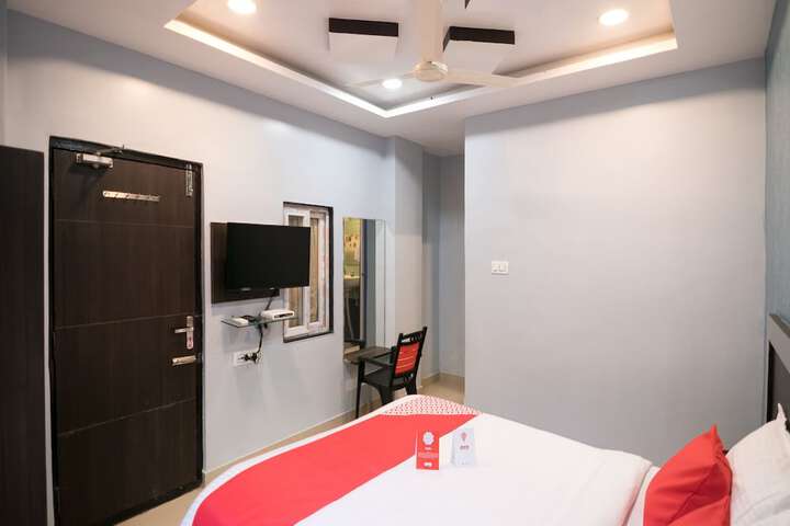 Room 13 of 14