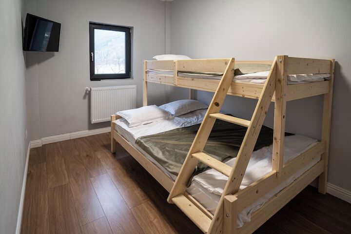Room 13 of 22