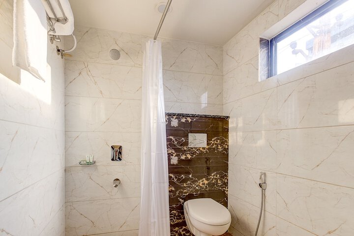 Room 20 of 49