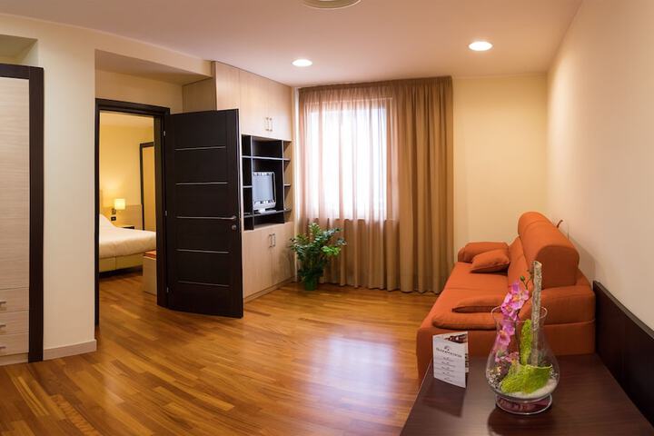 Room 15 of 42
