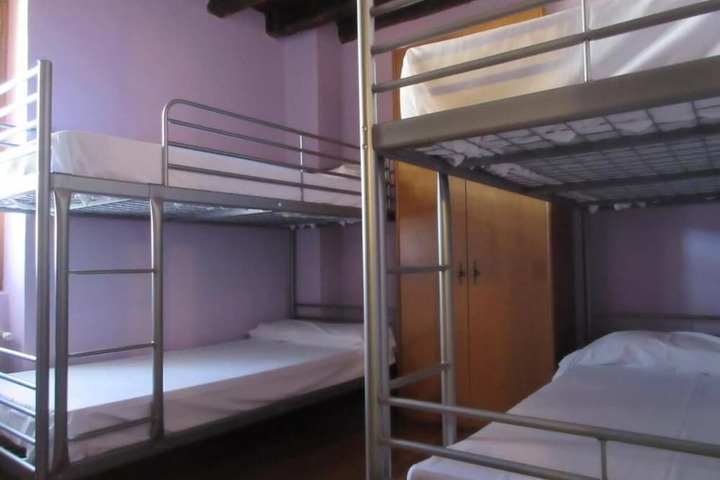 Room 7 of 61