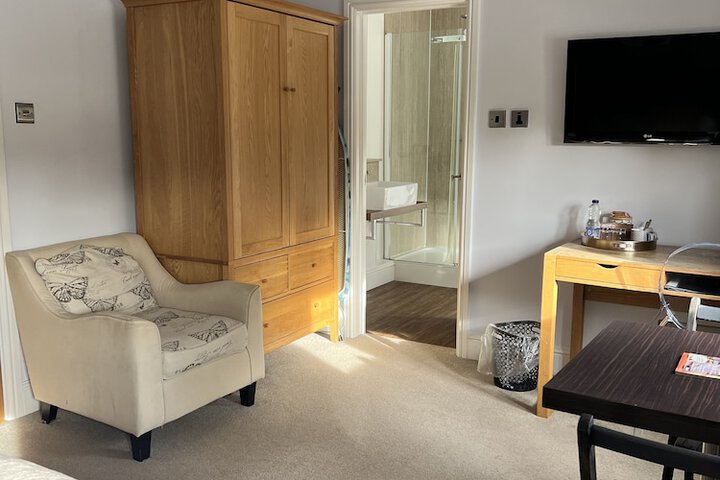 Room 25 of 73