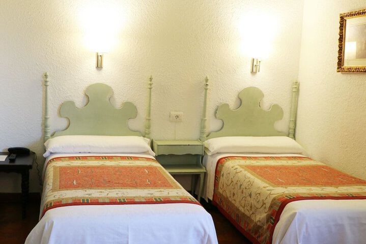 Room 15 of 39