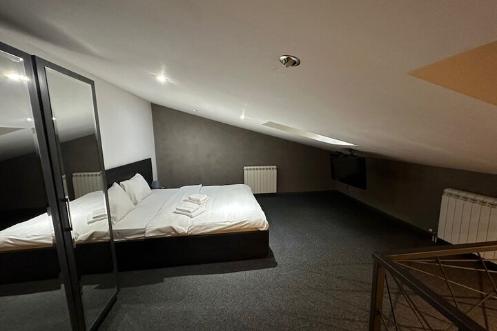 Room 27 of 55