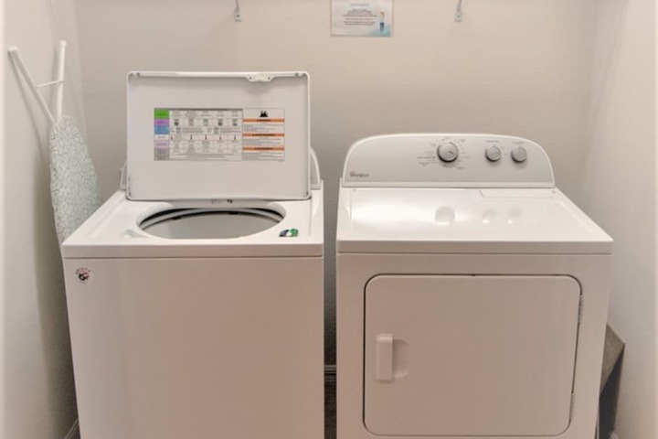 Laundry 39 of 67