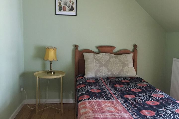 Room 6 of 45