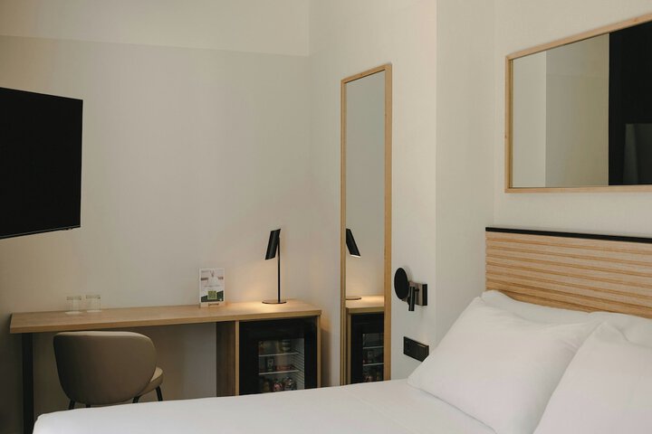 Room 14 of 45