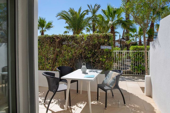Terrace/Patio 17 of 44