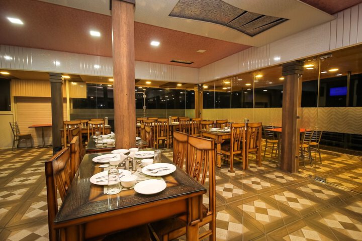 Dining 62 of 73