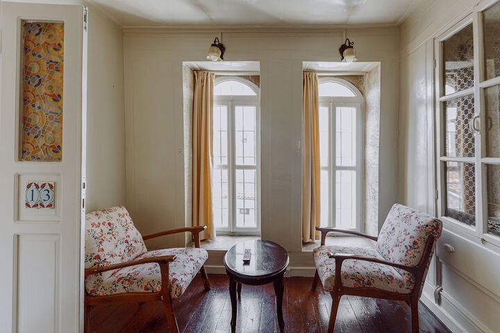 Room 19 of 182