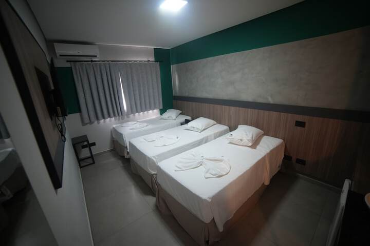 Room 9 of 21