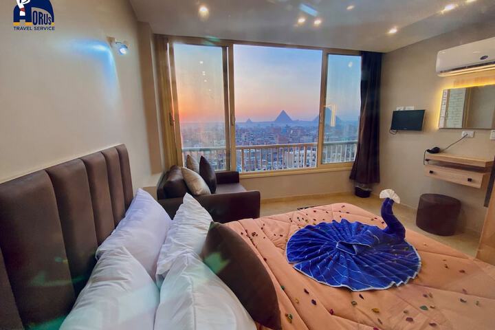 Room 8 of 32