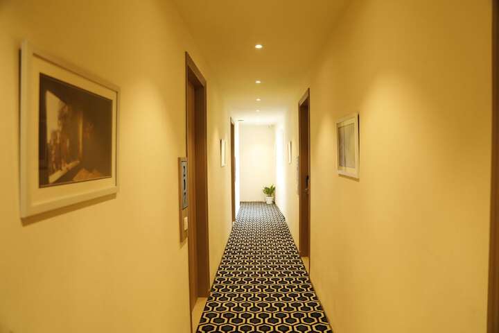 Hotel Interior 5 of 94