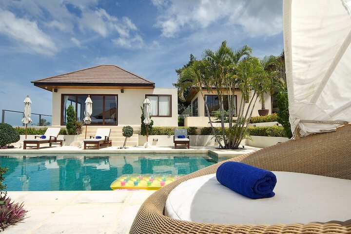 Pool Hotel