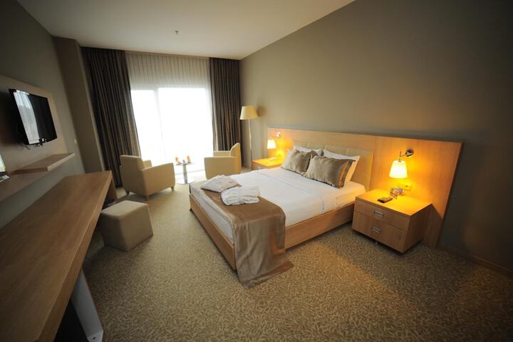 Room 10 of 47
