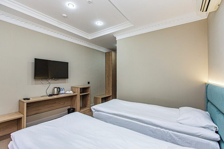 Room 5 of 41