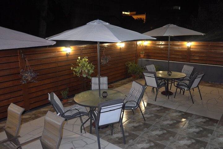 Hotel Exterior 33 of 34