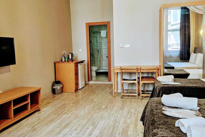 Room 29 of 204