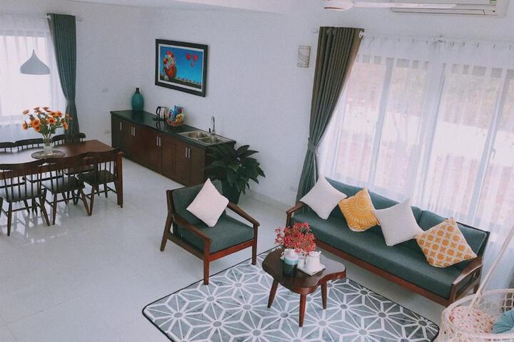 Room 28 of 79