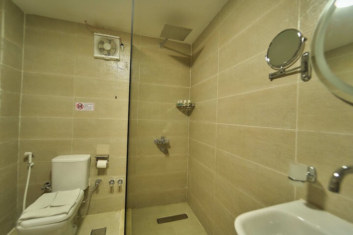 Room 128 of 174