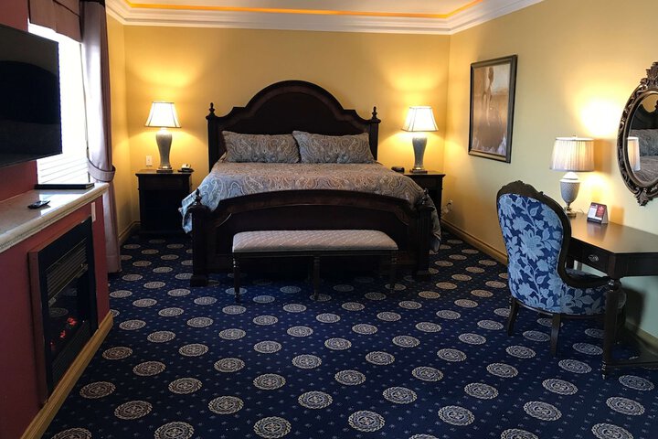 Room 30 of 62