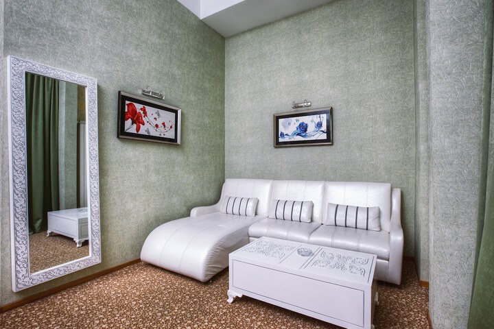Room 11 of 47