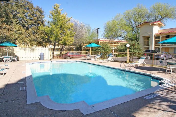 Pool 3 of 6