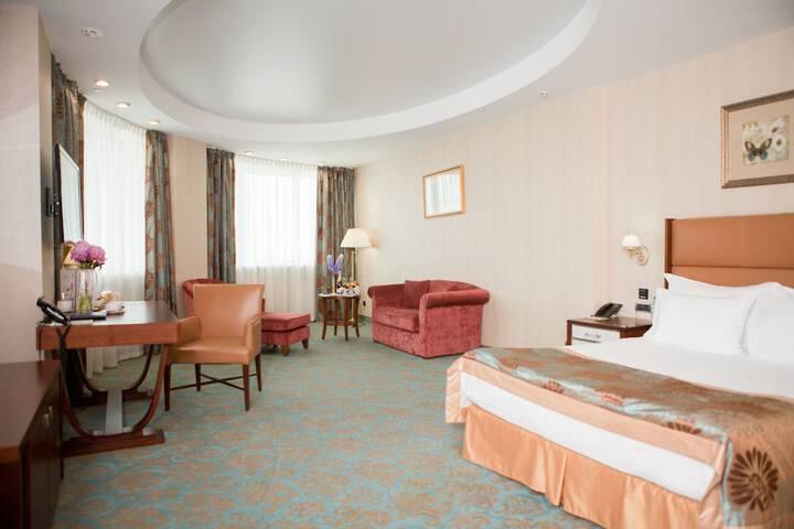 Room 11 of 70