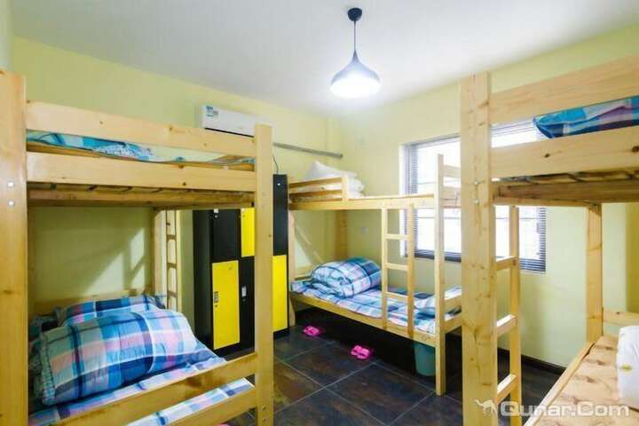 Room 12 of 22