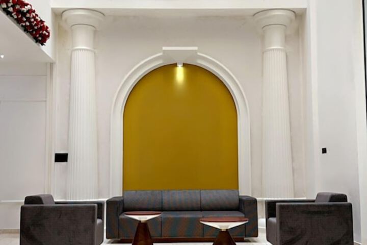 Hotel Interior 6 of 21