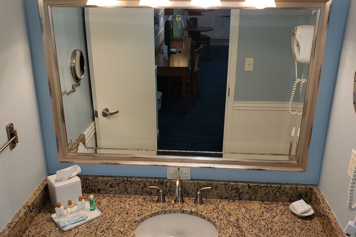 Room 117 of 169