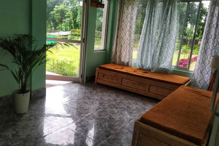 Room 5 of 40