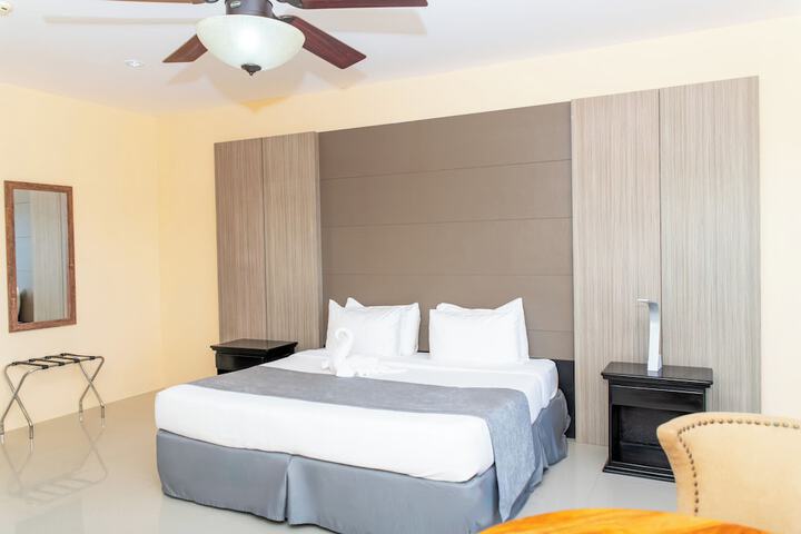 Room 5 of 22