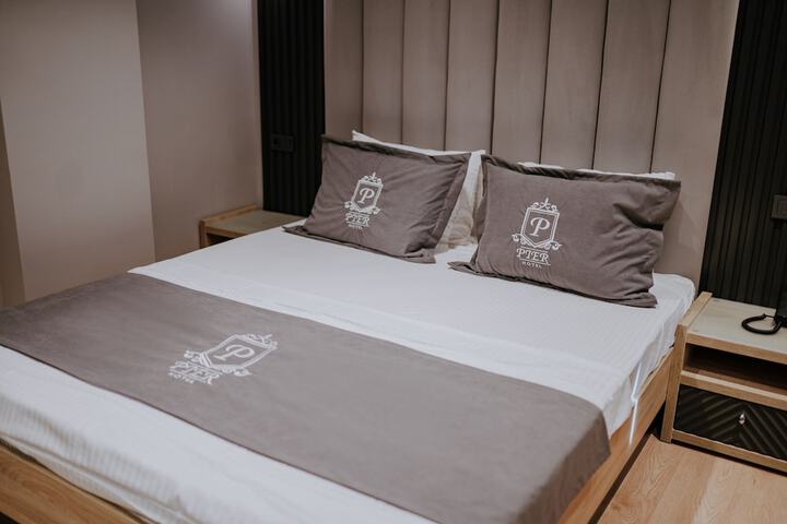 Room 7 of 10