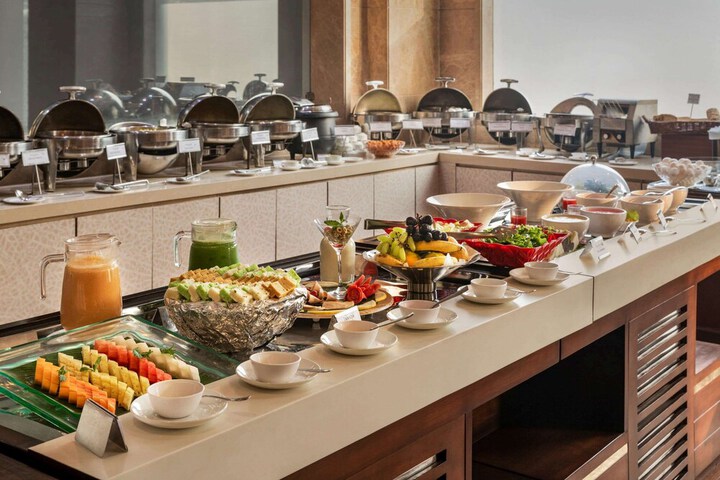 Breakfast/Coffee Service 24 of 41
