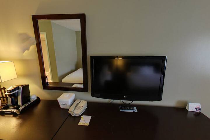 Room 8 of 78