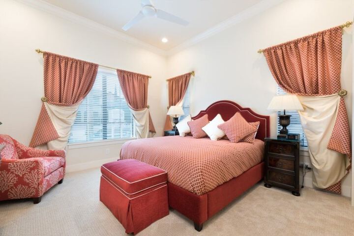 Room 3 of 149