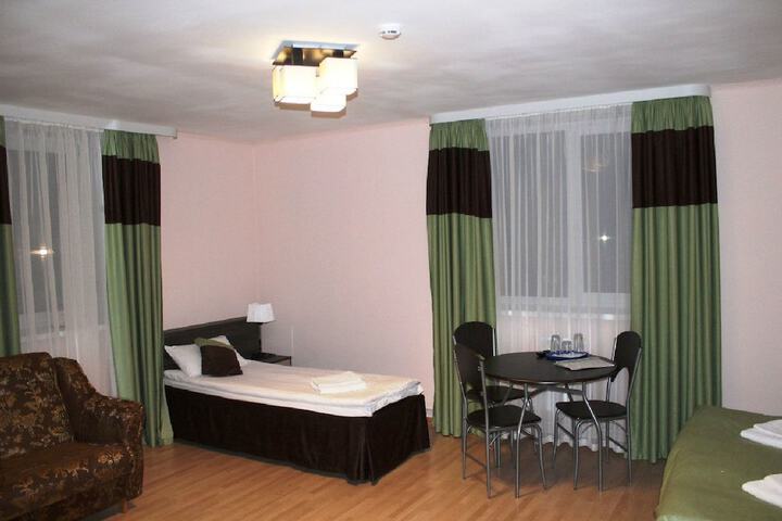 Room 7 of 61
