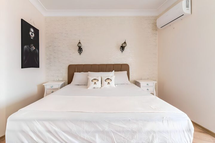 Room 8 of 40
