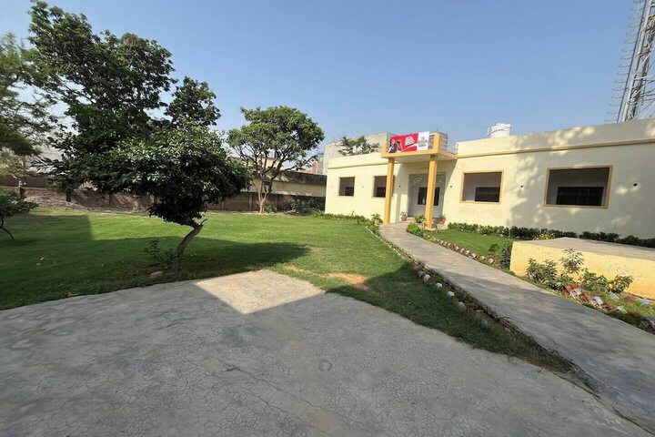 ThE MeHrOtRa ReSoRt in Ayodhya