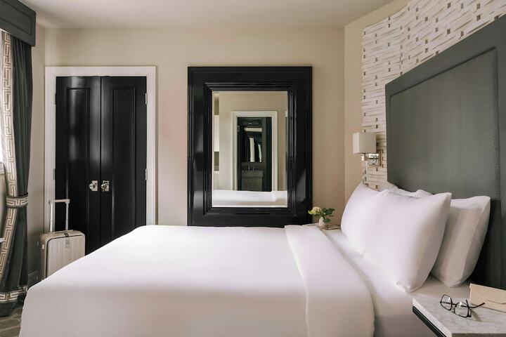 Room 21 of 57