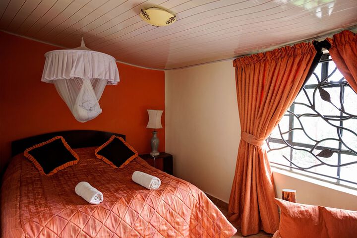 Room 23 of 64