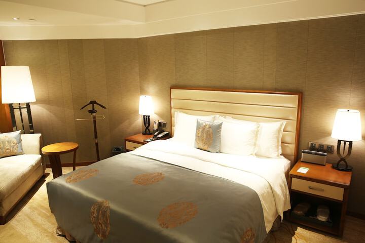 Room 15 of 58