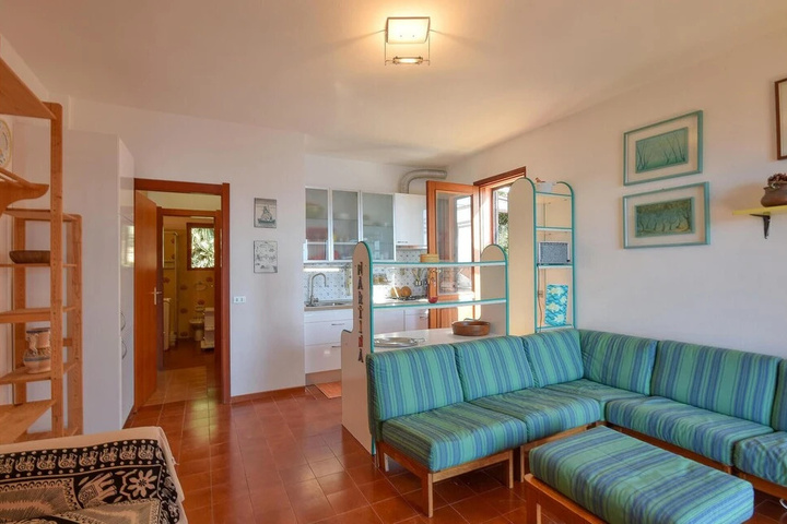 Room 2 of 14