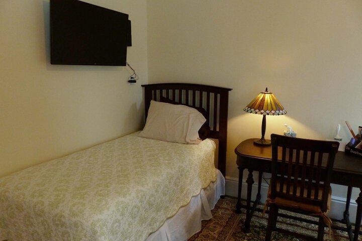 Room 9 of 39