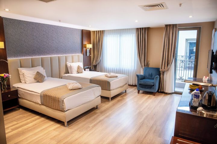 Room 16 of 46